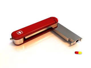 Illustration for article titled Swiss Peace Knife, the Caring Sharing Pocket Multi-Tool